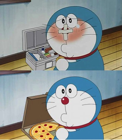 
	
	Ở tập phim Henshin! Dracula Set, hộp bánh pizza đã thay cho hộp y tế và chiếc băng dán trên mũi của Doraemon cũng không còn nữa.